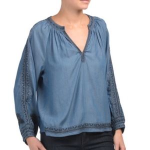 ✨Kyra Embroidered Denim Blouse Size Medium
